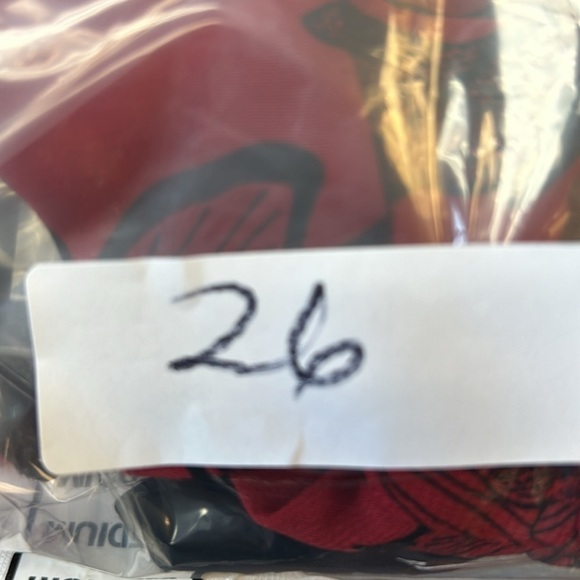 COLDWATER Creek/ Red/Blk Floral Longsleeve/ Blouse/ Size M / 10-12 - Picture 10 of 10